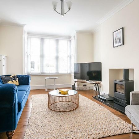The Canary Way - Contemporary 4Bdr Home With Parking Oxford Bagian luar foto