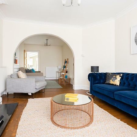 The Canary Way - Contemporary 4Bdr Home With Parking Oxford Bagian luar foto