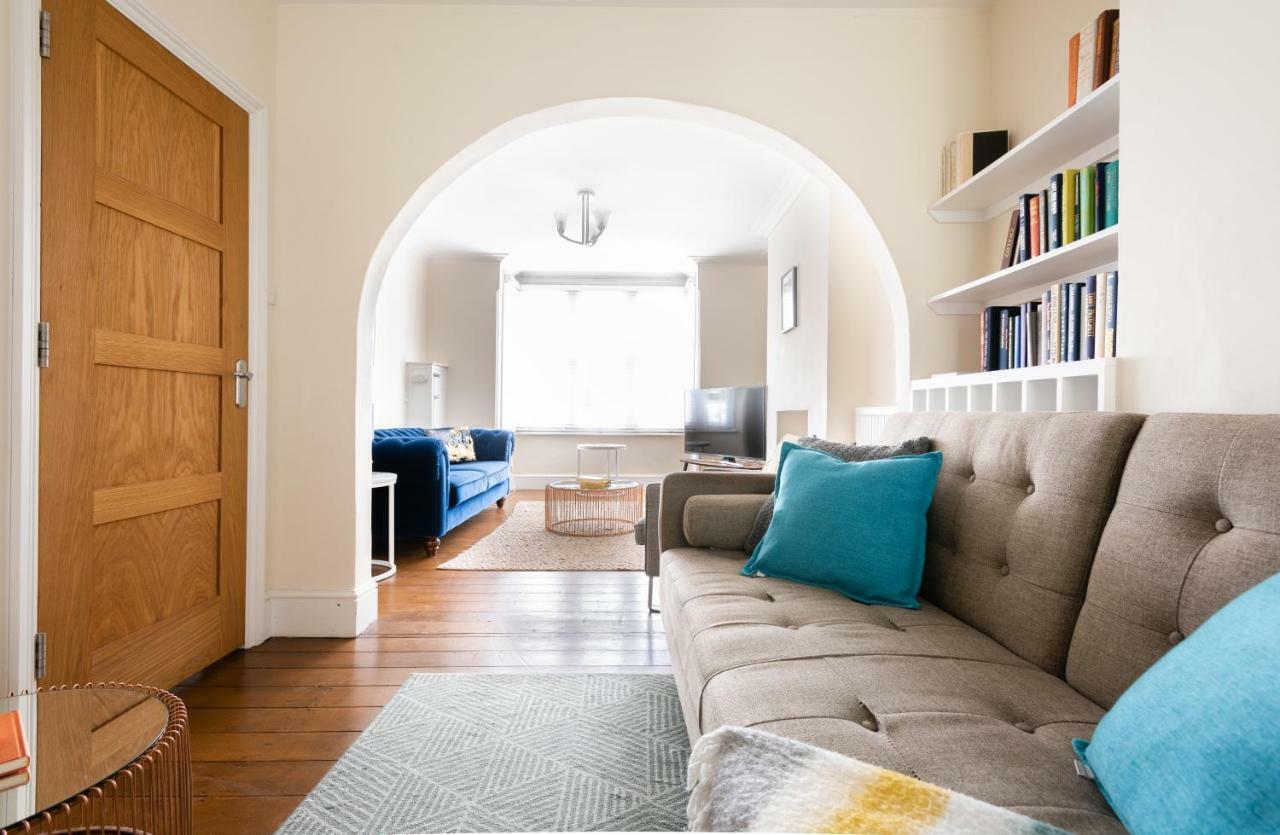 The Canary Way - Contemporary 4Bdr Home With Parking Oxford Bagian luar foto